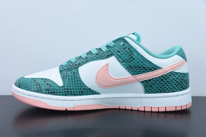 Nike Dunk Low Snakeskin 