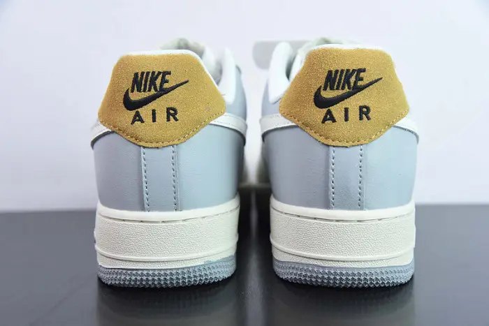 Nike Air Force 1 07 Low Grey Cream White 