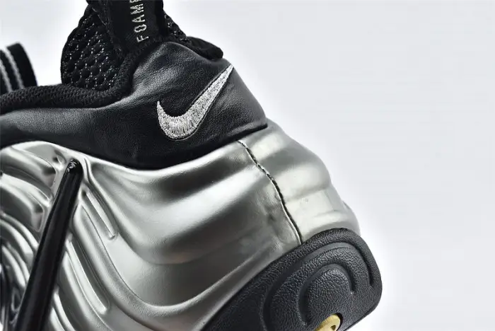 Nike Air Foamposite Pro Metallic Silver 624041 