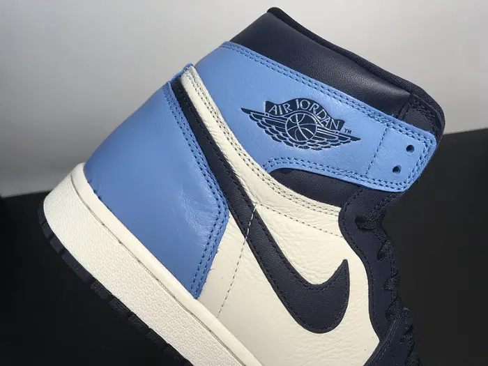 Air Jordan 1 Retro High OG 'Obsidian' 