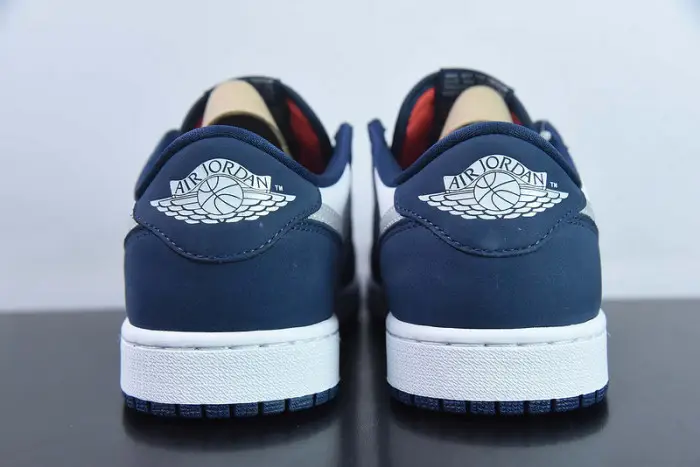 Air Jordan 1 Low SB 'Midnight Navy' - CJ7891 