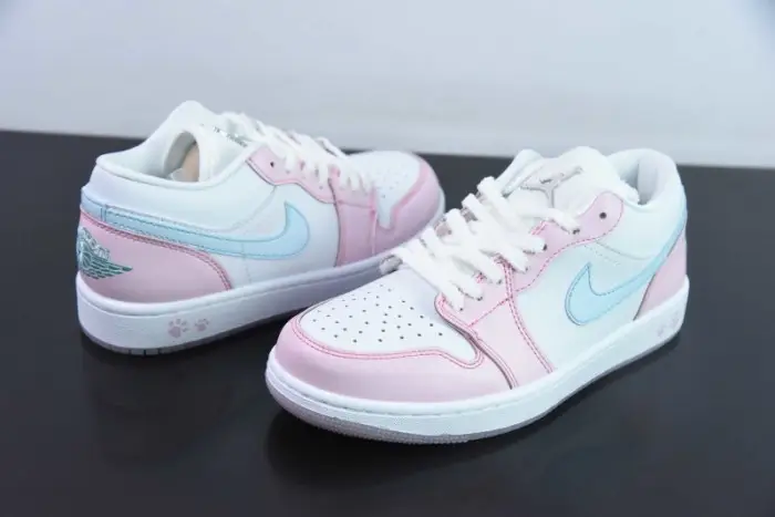 NIKE AIR JORDAN 1 LOW "PAW PRINT" 