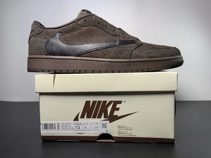 Travis Scott x Air Jordan 1 Low OG 