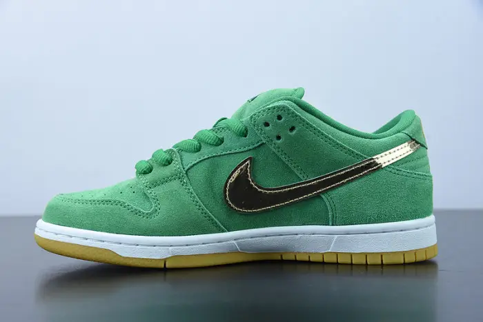 Nike SB Dunk Low St. Patrick's Day 