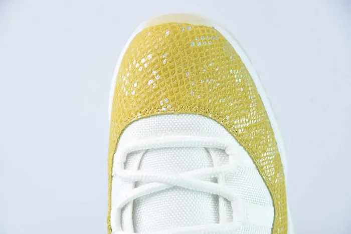 Air Jordan 11 Low 'Yellow Snakeskin 