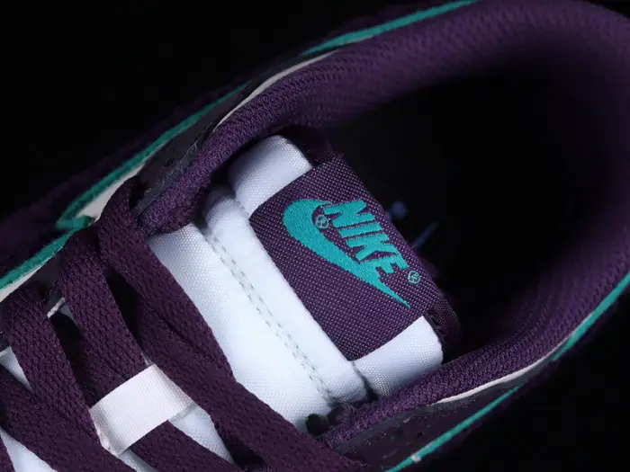 Nike Dunk Low Chenille  Grand Purple 