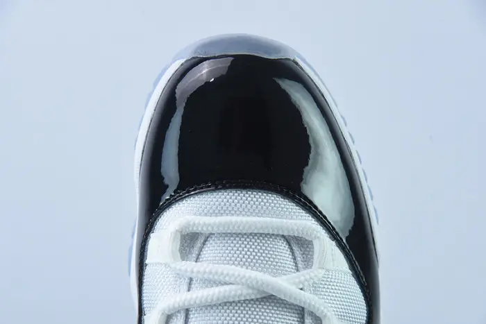 Air Jordan 11 Low BG 'Concord' 