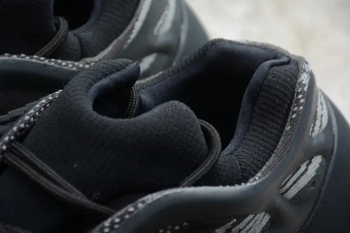 Adidas Yeezy 700 v3 “Alvah” 
