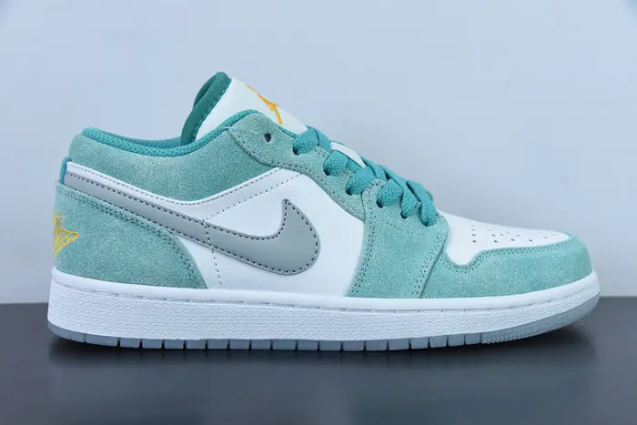 Air Jordan 1 Low 'New Emerald' - DN3705 
