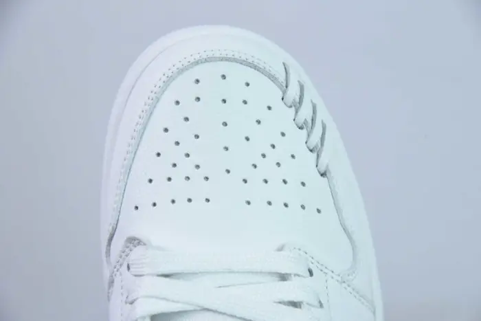 Air Jordan 1 Low Method Of Make "Sail Gold" 