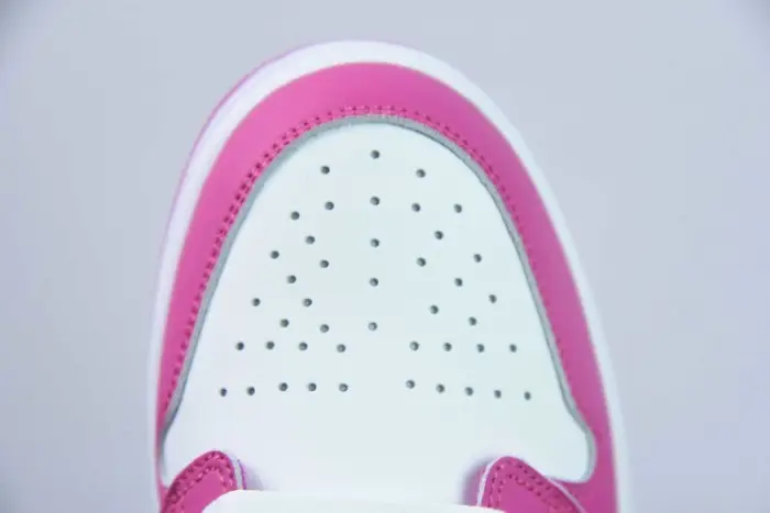 AIR JORDAN 1 LOW GS 'FIRE PINK' 