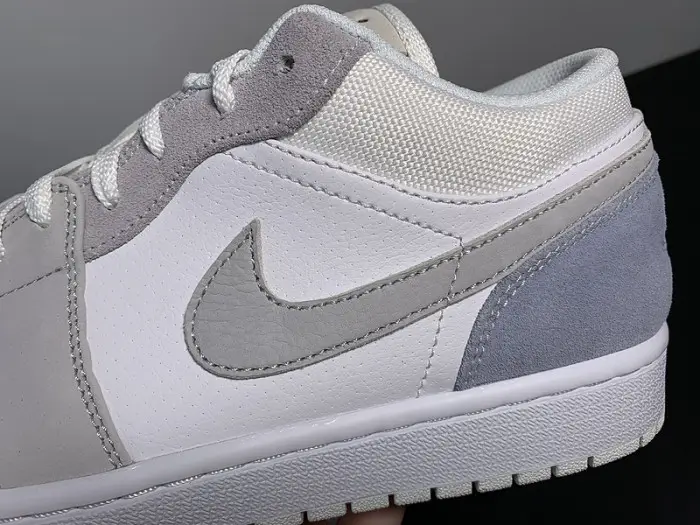 Air Jordan 1 Low "Paris" 