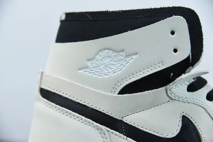 Air Jordan 1 High Zoom Air CMFT Summit White Black 