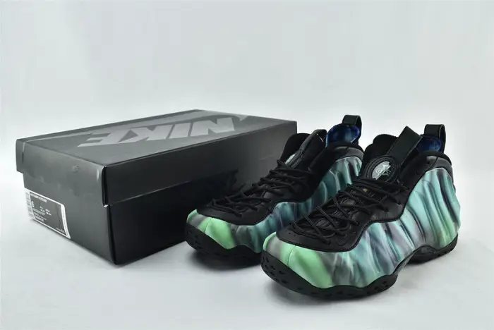 Nike Air Foamposite One Northern Lights 