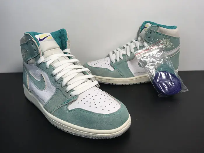 Air Jordan 1 Retro High Turbo Green Size 10 