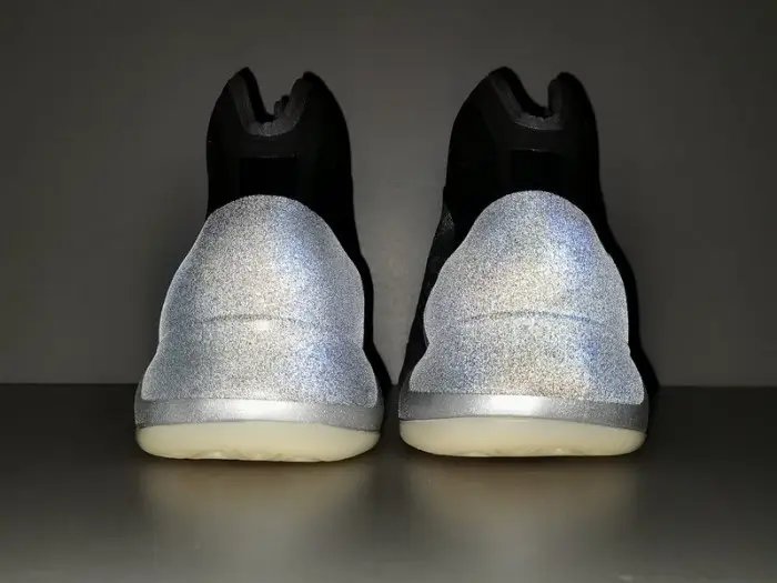 Adidas Yeezy QNTM Teal Blue - 