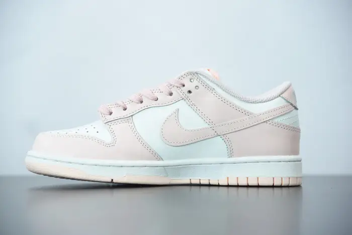 Nike Dunk Low "Orange Pearl" 