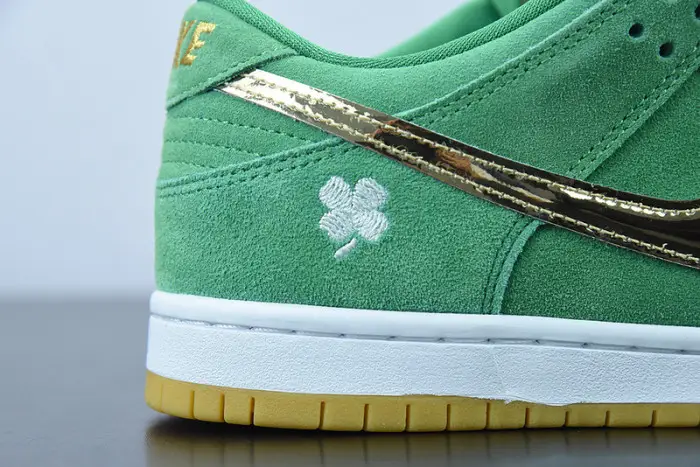 Nike SB Dunk Low St. Patrick's Day 