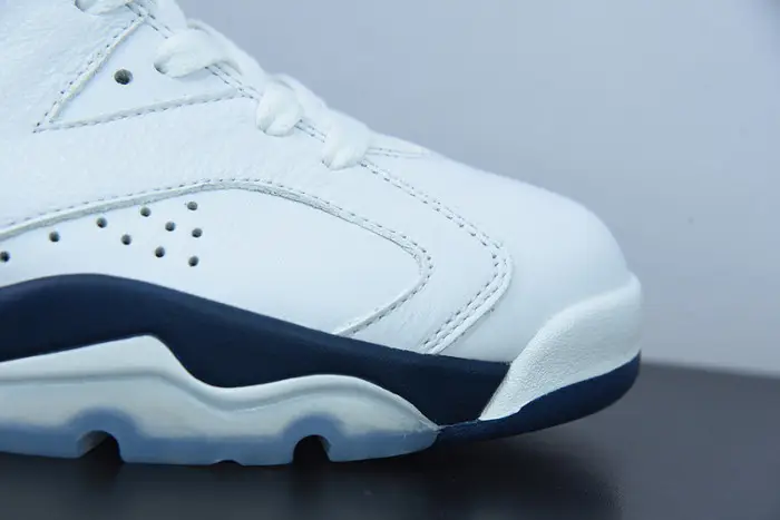 Air Jordan 6 “Midnight Navy” 