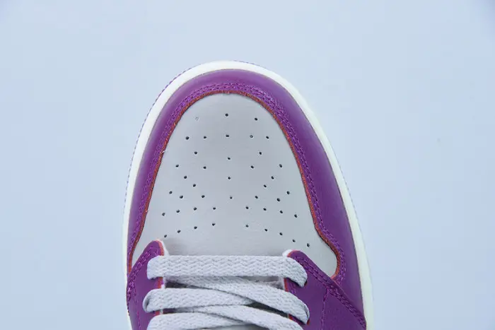 Air Jordan 1 Mid Magenta WMNS 