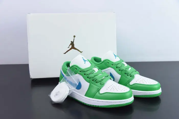 Air Jordan 1 Low Lucky Green 