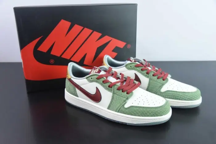 Air Jordan 1 Low OG "Year Of The Dragon" 