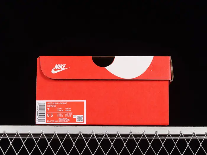 Nike SB Dunk Low HUF New York City - 