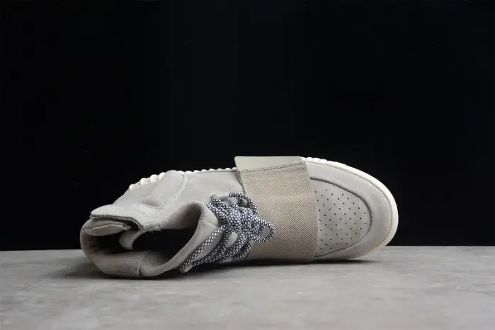 ADIDAS YEEZY BOOST 750 'OG' 