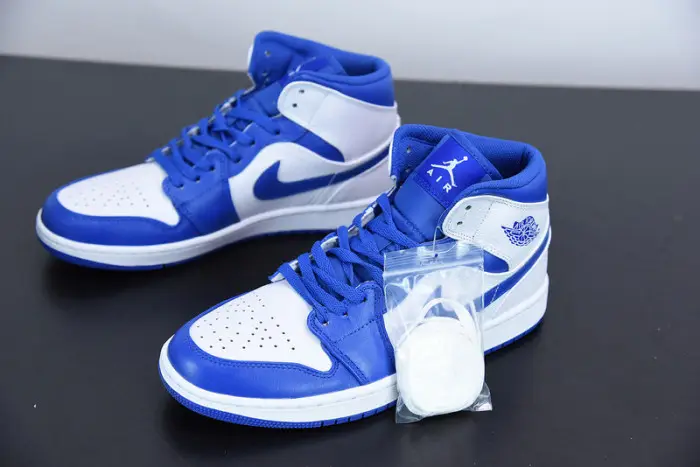 Air Jordan 1 Mid “Hyper Royal” 