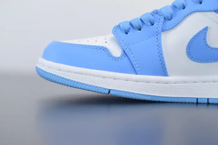 Air Jordan 1 Low UNC 