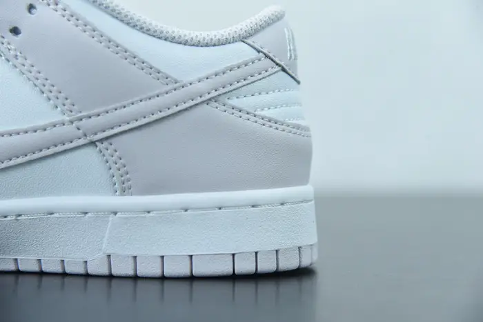 Nike Dunk Low WMNS Light Violet 