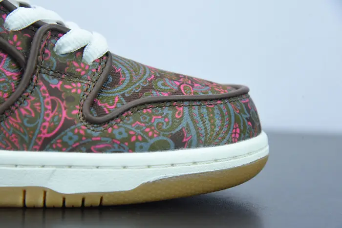 Nike SB Dunk Low Paisley 