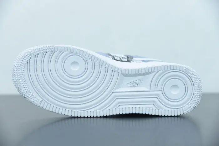 Nike Air Force 1 Low 
