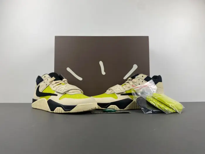 Travis Scott x Jordan Jumpman Jack TR Bright Cactus 