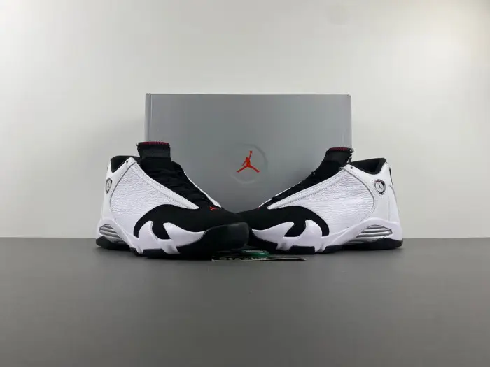 Air Jordan 14 Retro Black Toe 