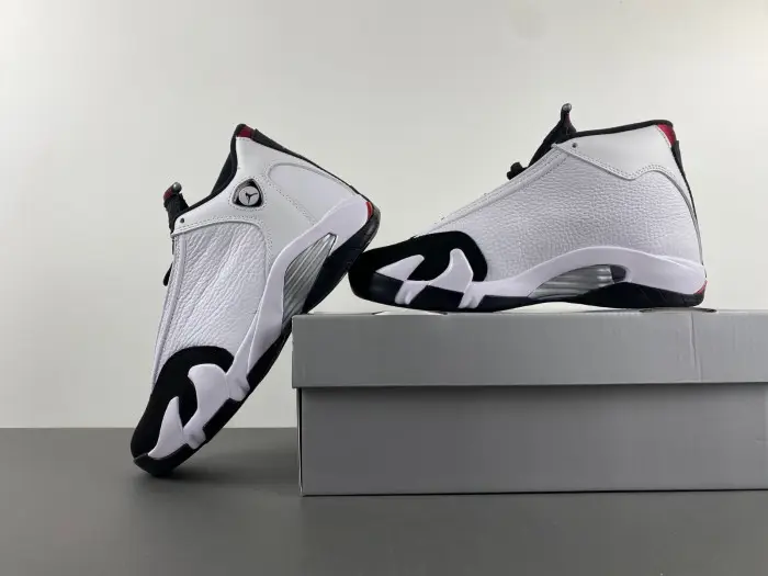 Air Jordan 14 Retro Black Toe 