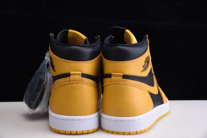 Air Jordan 1 High OG “Pollen 