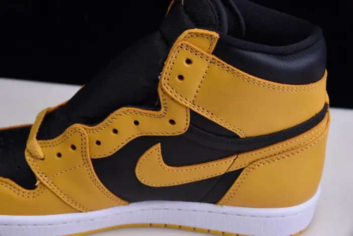 Air Jordan 1 High OG “Pollen 