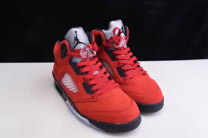 Air Jordan 5 “Raging Bull” 