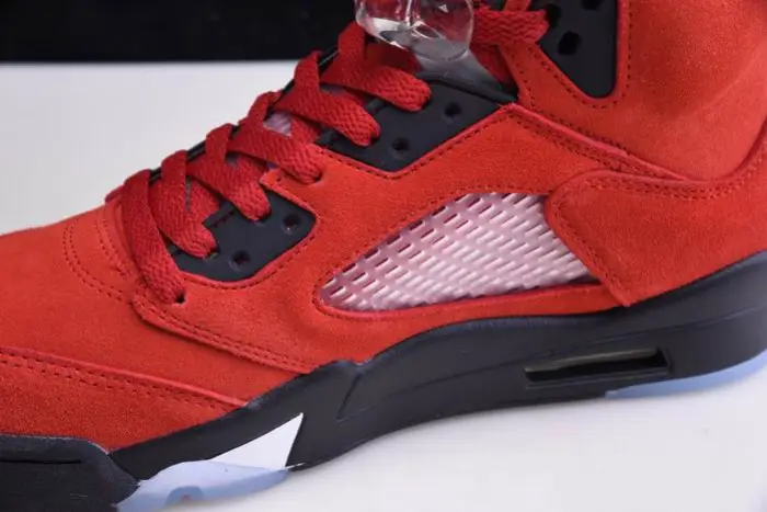 Air Jordan 5 “Raging Bull” 