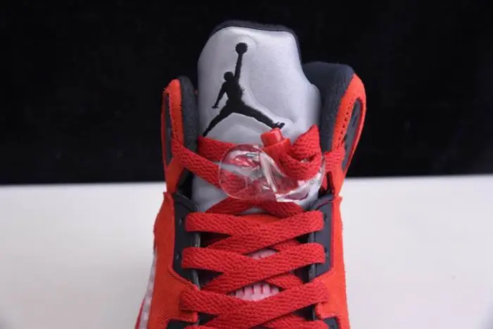 Air Jordan 5 “Raging Bull” 