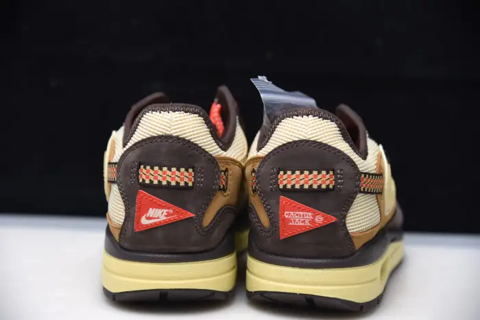 Travis Scott x Nike Air Max 1 