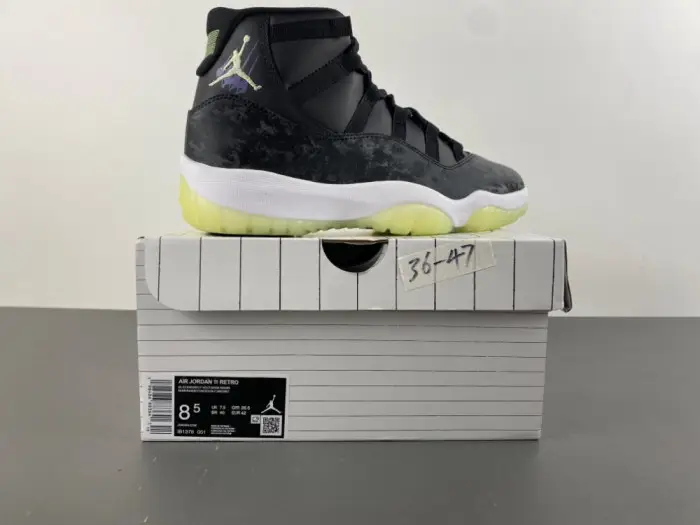AIR Jordan 11 Retro Black Barely Volt 