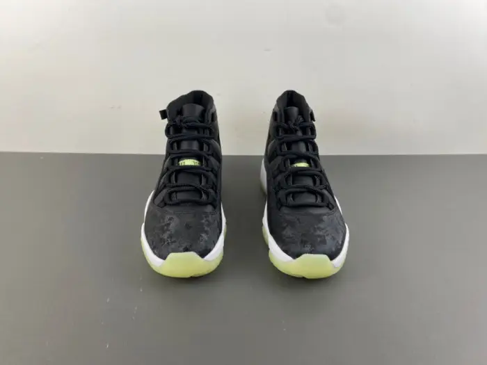 AIR Jordan 11 Retro Black Barely Volt 
