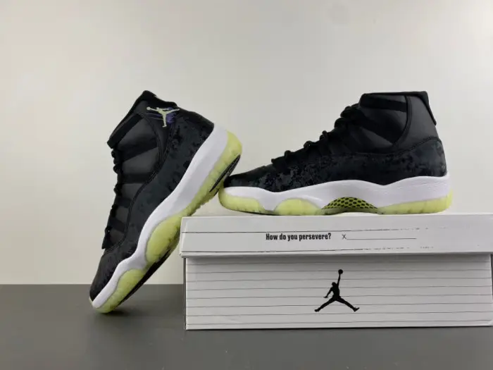AIR Jordan 11 Retro Black Barely Volt 