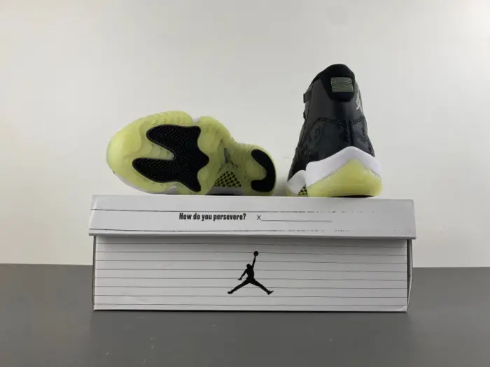 AIR Jordan 11 Retro Black Barely Volt 