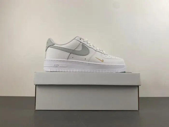 Nike Air Force 1 Low White Grey Gold 