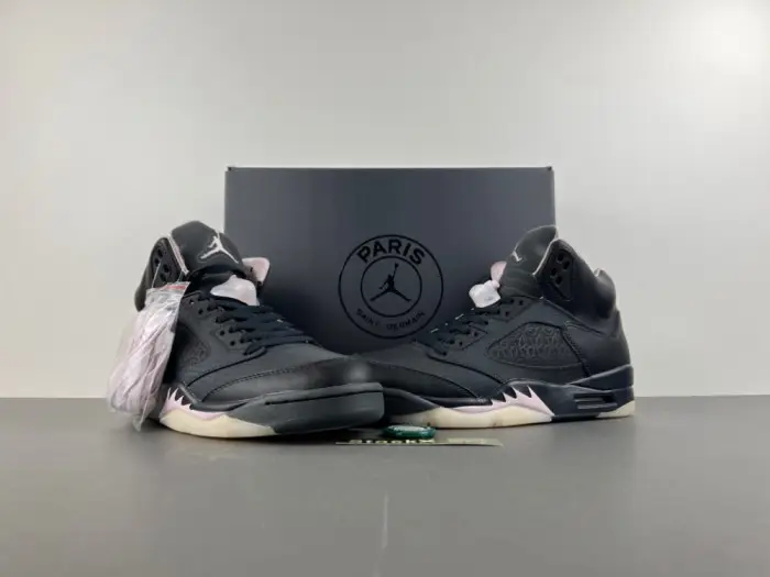 PSG x Air Jordan 5 “Off Noir” 