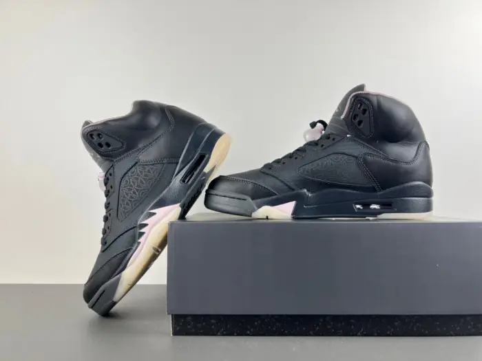 PSG x Air Jordan 5 “Off Noir” 