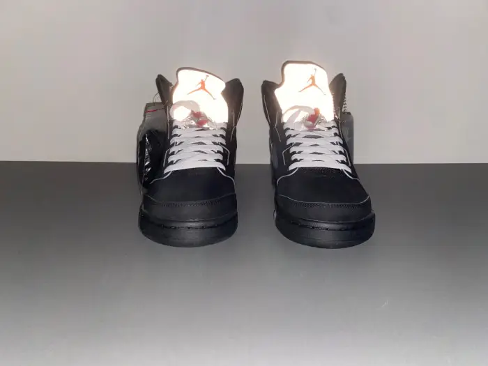 Air Jordan 5 “Black Metallic Reimagined” 